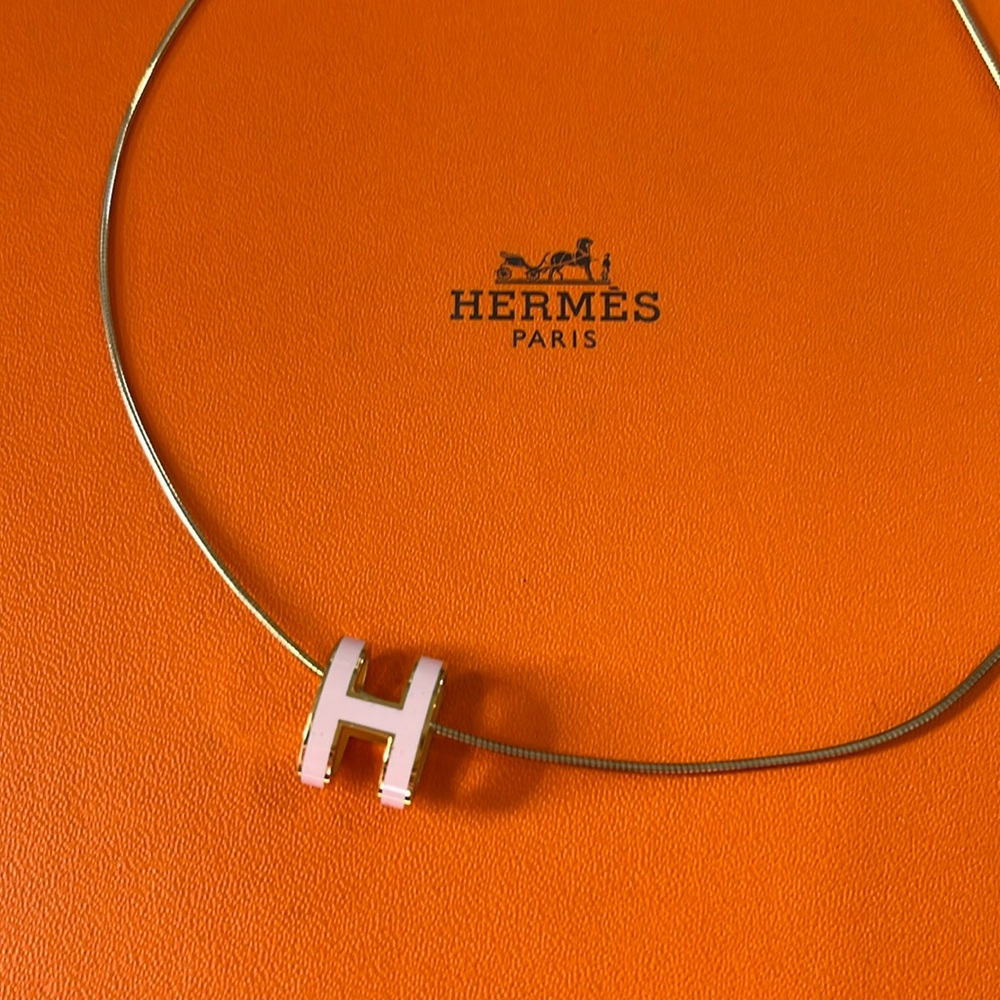 Hermès pink pop H gold necklace